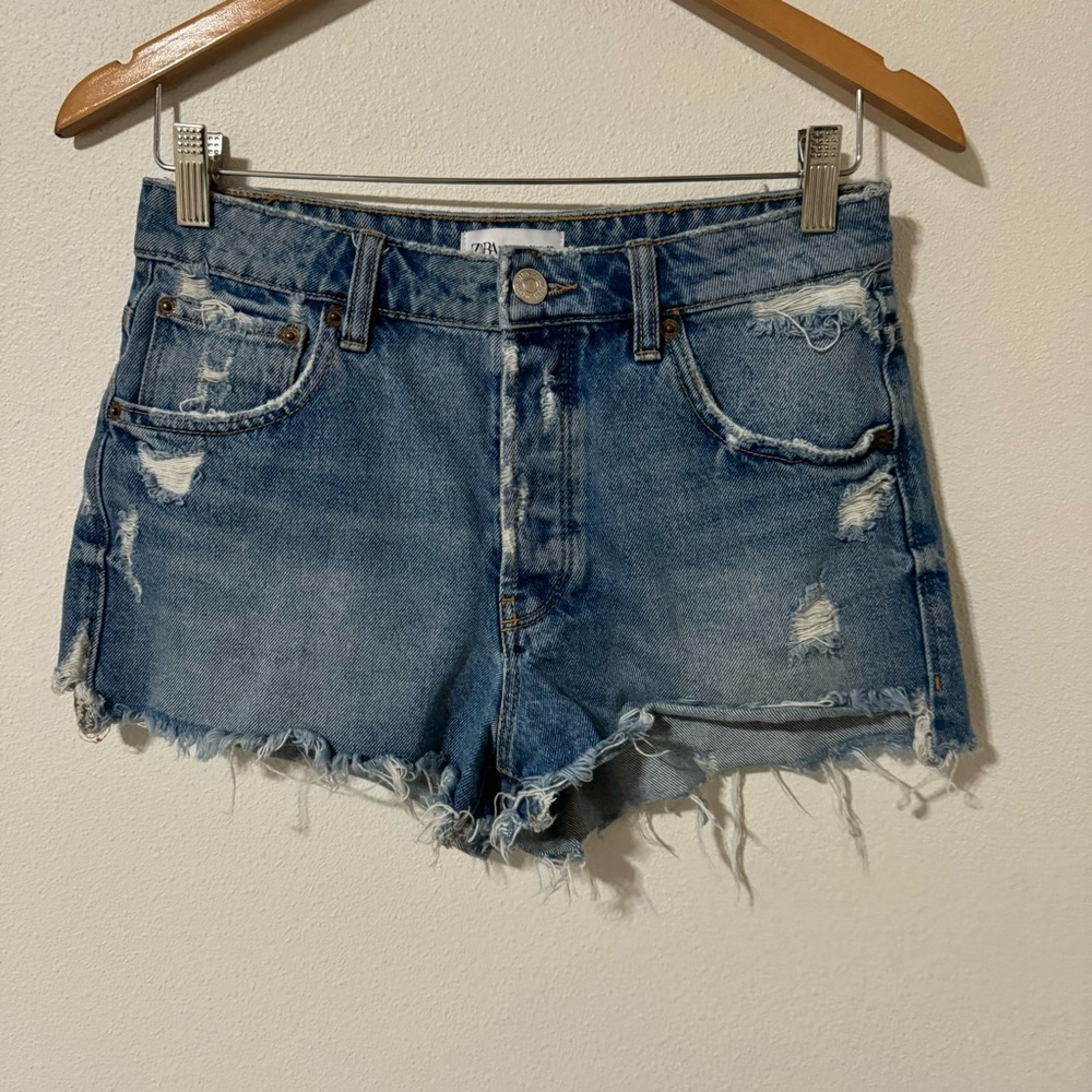 Zara Boho Festival High Rise Distressed Button Fly Medium Wash Denim Shorts-4